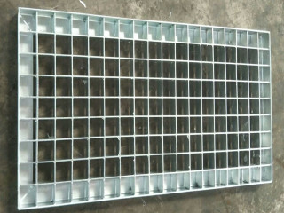 排水钢格沟盖板的性质以及用途